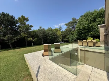 Magnificent house for sale in Cologny.