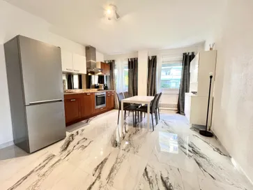 Beautiful furnished 70 m2 habitable flat for rent in the centre of Montreux.